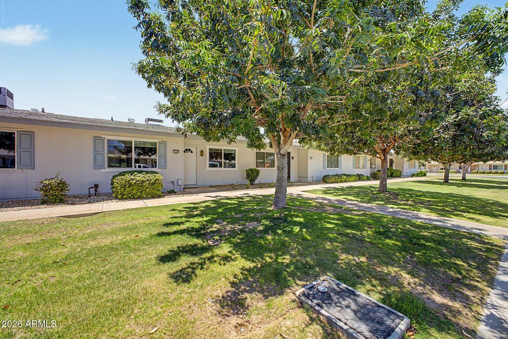 11149 W EMERALD Drive, Sun City, AZ 85351 — photo 2