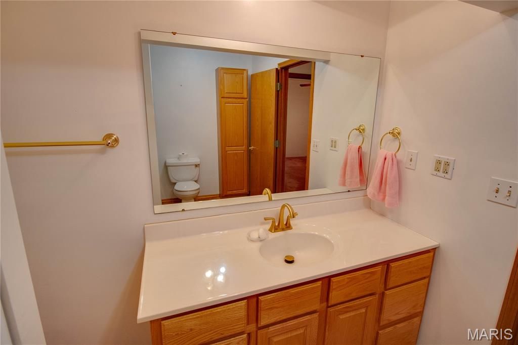 Image 25 of property listing at 312 W 4th South Street, Mount Olive, IL 62069