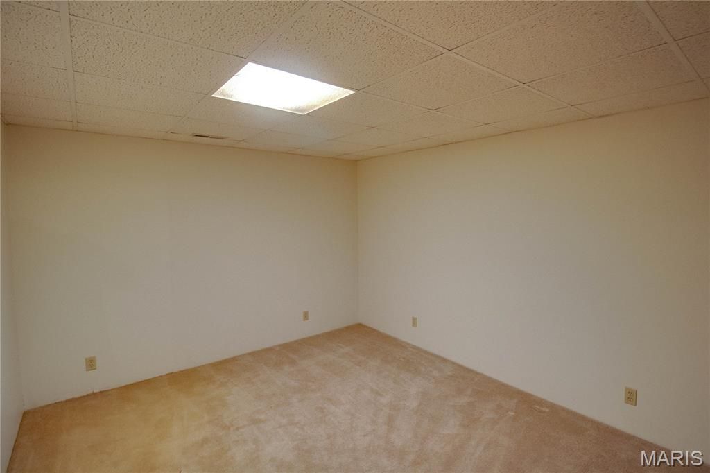 Image 31 of property listing at 312 W 4th South Street, Mount Olive, IL 62069