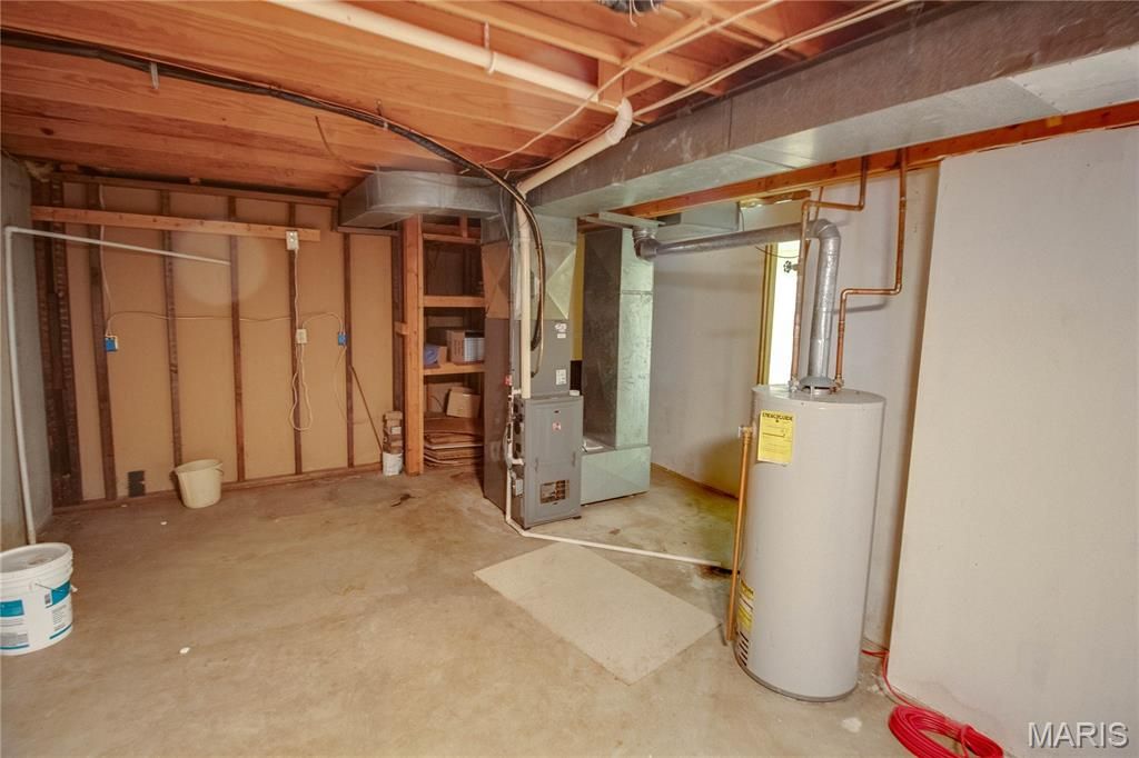 Image 34 of property listing at 312 W 4th South Street, Mount Olive, IL 62069