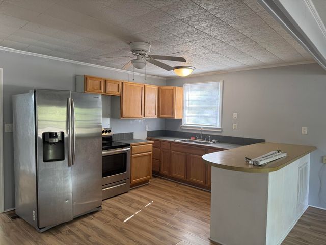 102 Norris Drive, Eutawville, SC 29048