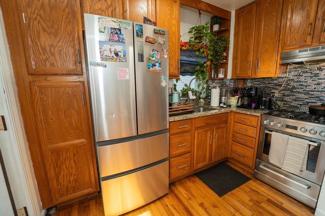 1 Thatcher St, New Bedford, MA 02744