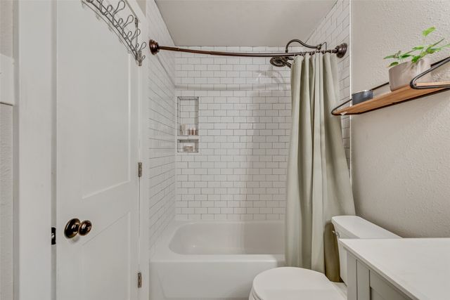 181 Pine Drive, Lewisville, TX 75057