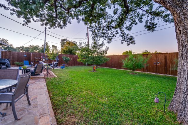 181 Pine Drive, Lewisville, TX 75057