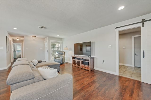 181 Pine Drive, Lewisville, TX 75057