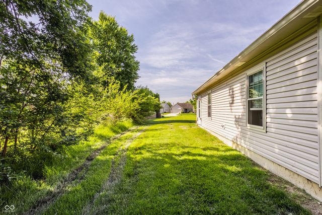 1203 Brittany Circle B, Brownsburg, IN 46112