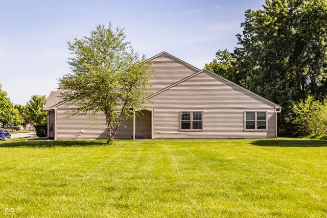 1203 Brittany Circle B, Brownsburg, IN 46112