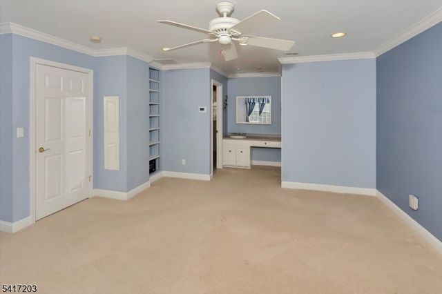 12 Wilson Ter, Waldwick Boro, NJ 07463