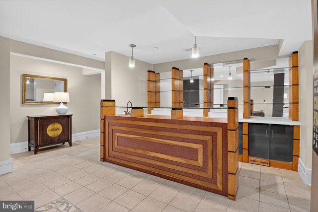 9715 SINGLETON DR, Bethesda, MD 20817