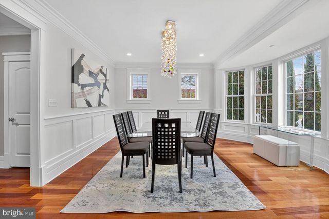 9715 SINGLETON DR, Bethesda, MD 20817