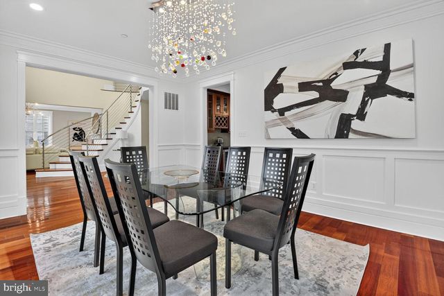 9715 SINGLETON DR, Bethesda, MD 20817