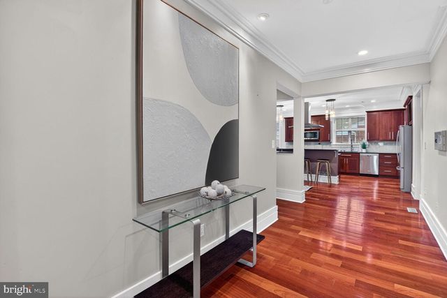 9715 SINGLETON DR, Bethesda, MD 20817