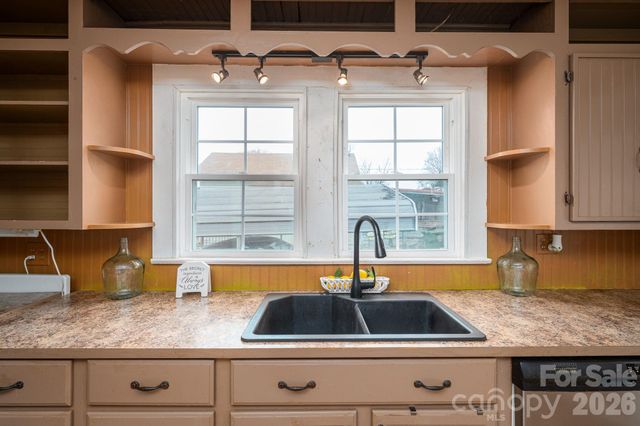 1307 Spencer Mountain Road, Gastonia, NC 28054