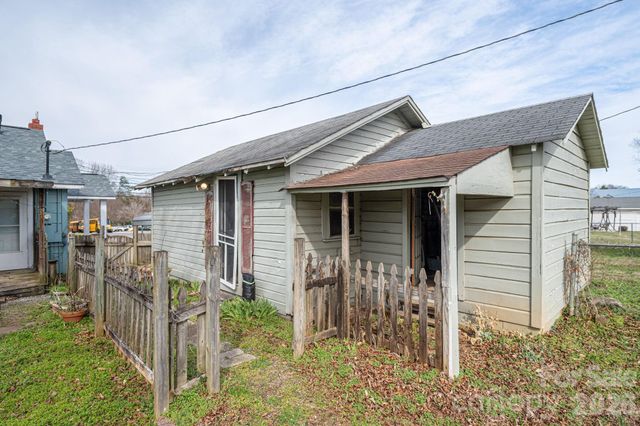 1307 Spencer Mountain Road, Gastonia, NC 28054