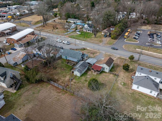 1307 Spencer Mountain Road, Gastonia, NC 28054