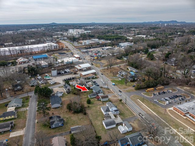 1307 Spencer Mountain Road, Gastonia, NC 28054