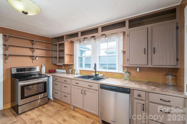 1307 Spencer Mountain Road, Gastonia, NC 28054