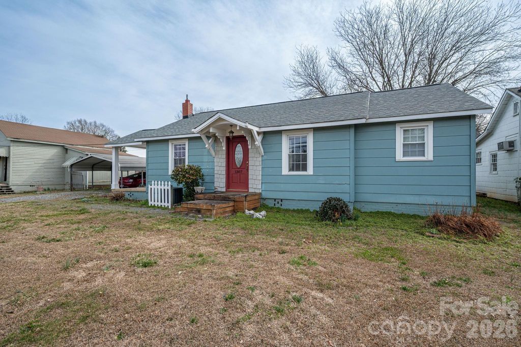 1307 Spencer Mountain Road, Gastonia, NC 28054