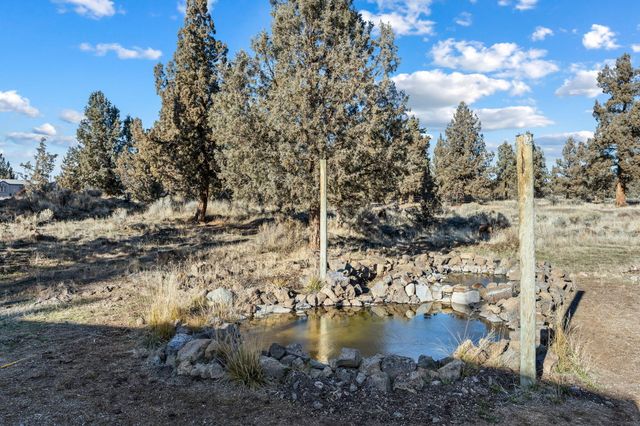 5800 NW 66th Lane, Redmond, OR 97756