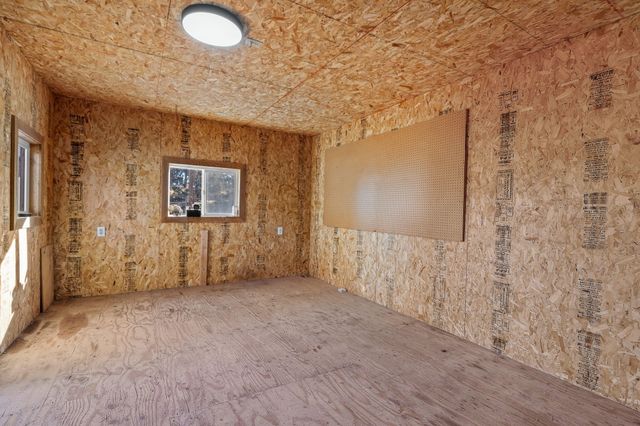 5800 NW 66th Lane, Redmond, OR 97756