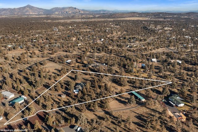 5800 NW 66th Lane, Redmond, OR 97756