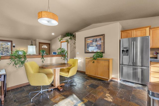 5800 NW 66th Lane, Redmond, OR 97756