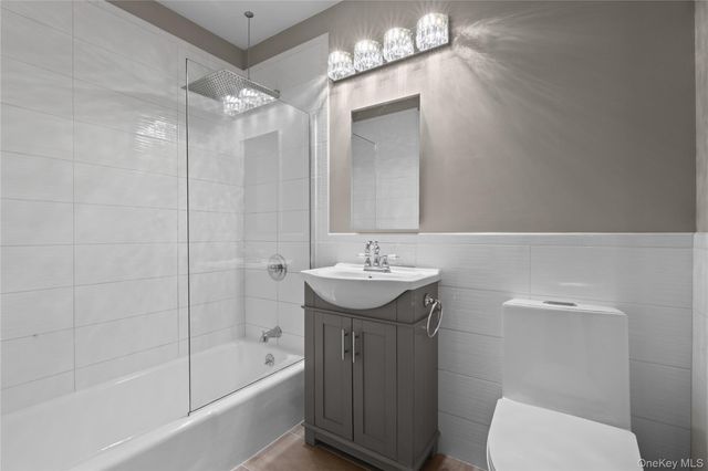 152 B N Broadway 2E, White Plains, NY 10603