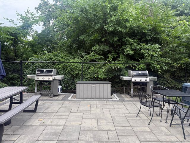 152 B N Broadway 2E, White Plains, NY 10603