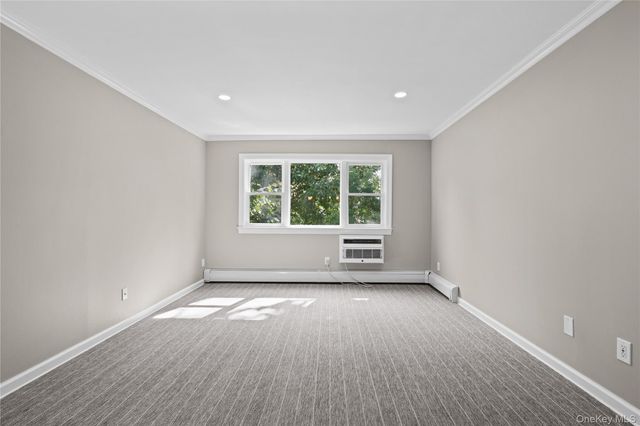 152 B N Broadway 2E, White Plains, NY 10603