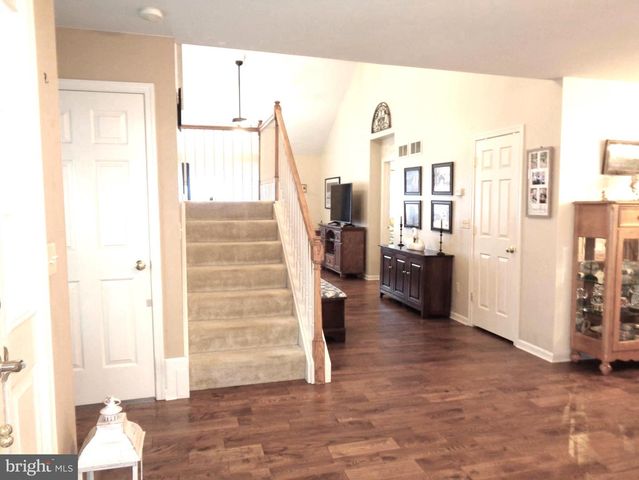 112 SUTHERLAND RD, Lancaster, PA 17603