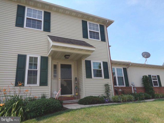 112 SUTHERLAND RD, Lancaster, PA 17603