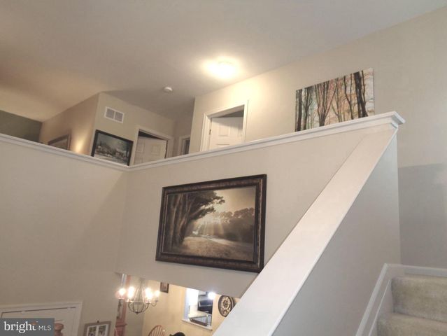 112 SUTHERLAND RD, Lancaster, PA 17603