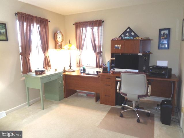 112 SUTHERLAND RD, Lancaster, PA 17603