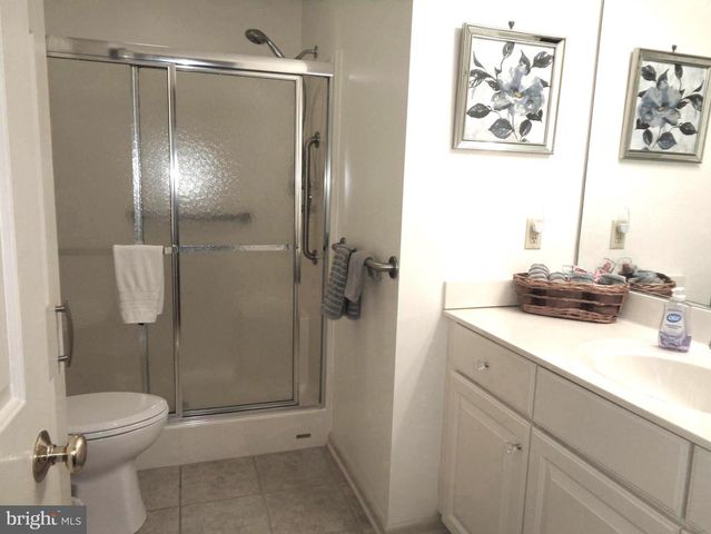 112 SUTHERLAND RD, Lancaster, PA 17603