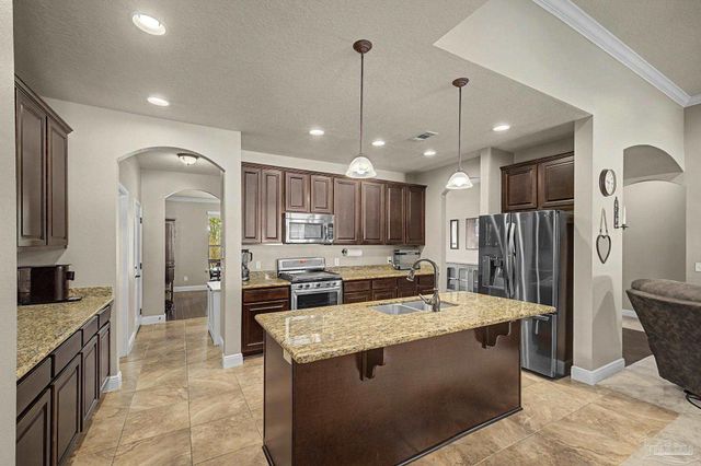 1795 Brightleaf Cir, Cantonment, FL 32533