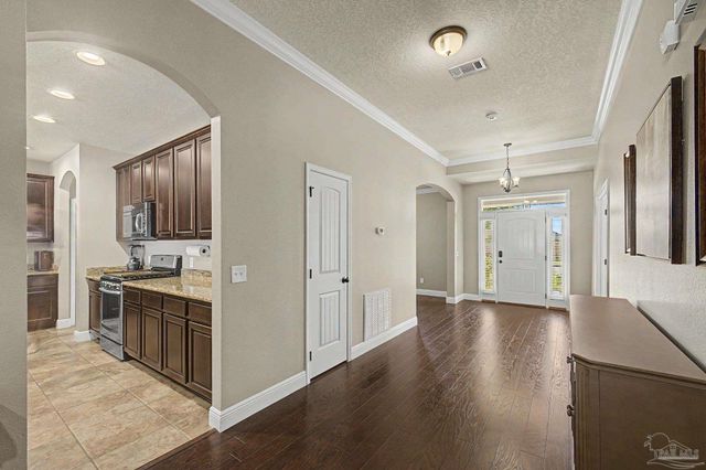1795 Brightleaf Cir, Cantonment, FL 32533