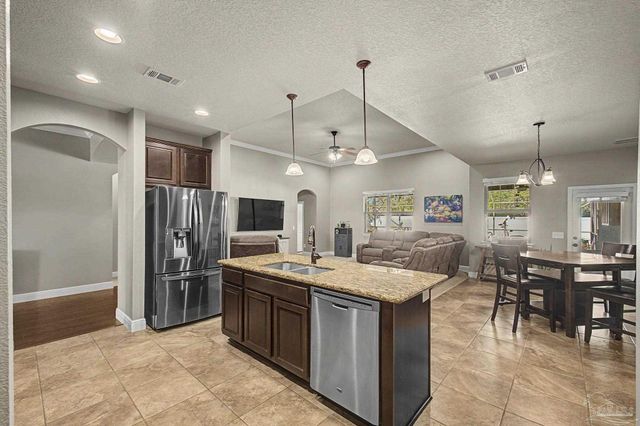 1795 Brightleaf Cir, Cantonment, FL 32533