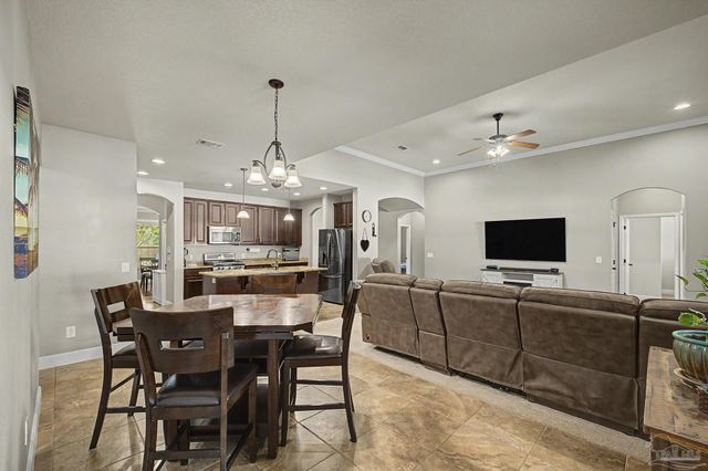 1795 Brightleaf Cir, Cantonment, FL 32533