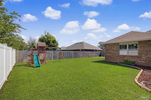 1795 Brightleaf Cir, Cantonment, FL 32533