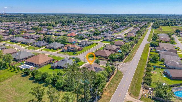 1795 Brightleaf Cir, Cantonment, FL 32533