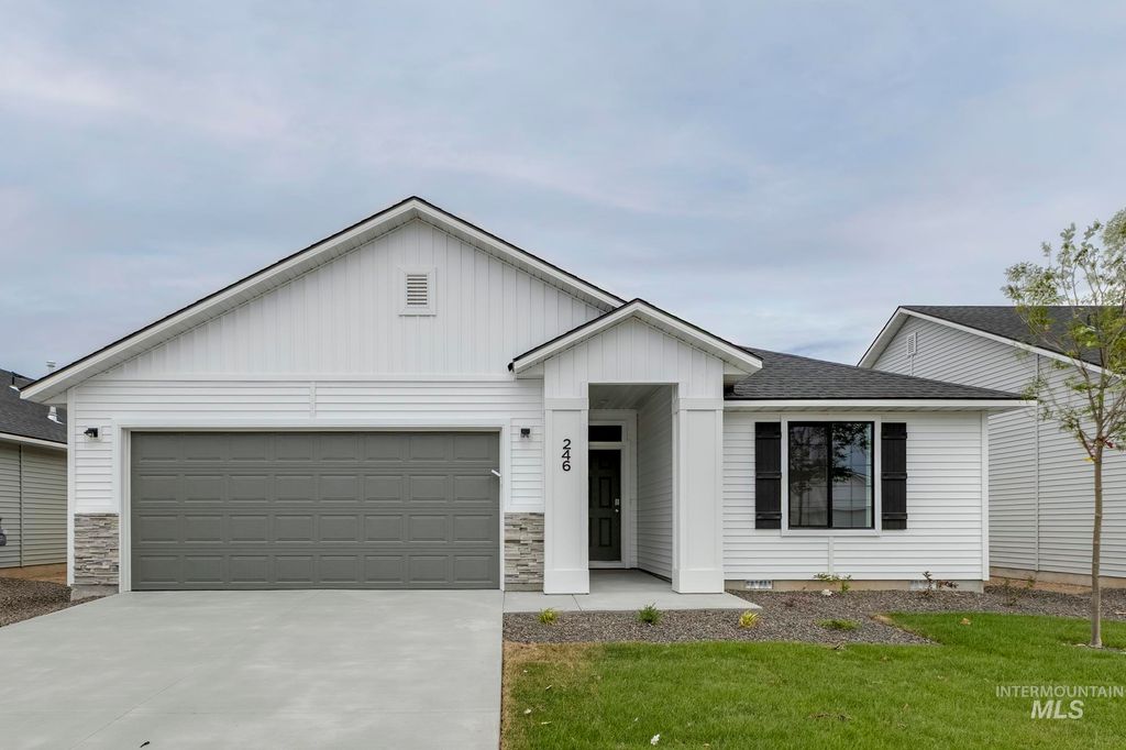 246 N Cranesbill Ave, Kuna, ID 83634