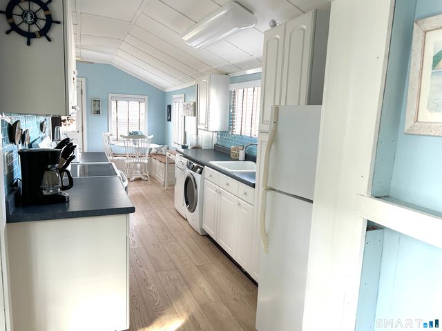7 3rd Street 7, Madison, CT 06443