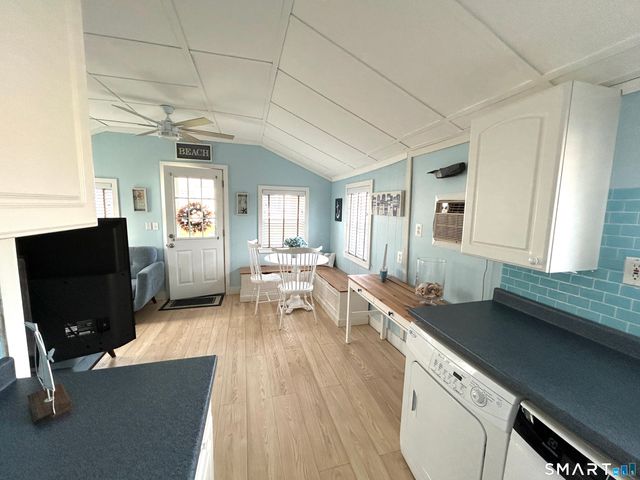 7 3rd Street 7, Madison, CT 06443