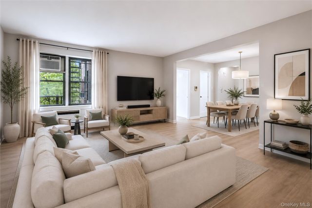 170-06 Crocheron Avenue 2E, Flushing, NY 11358