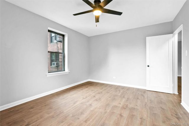 170-06 Crocheron Avenue 2E, Flushing, NY 11358
