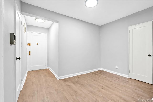 170-06 Crocheron Avenue 2E, Flushing, NY 11358