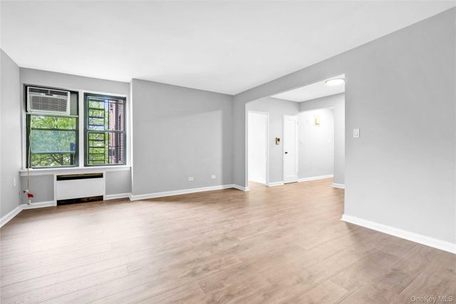170-06 Crocheron Avenue 2E, Flushing, NY 11358