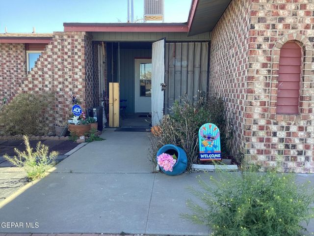 10424 NOLAN Drive, El Paso, TX 79924