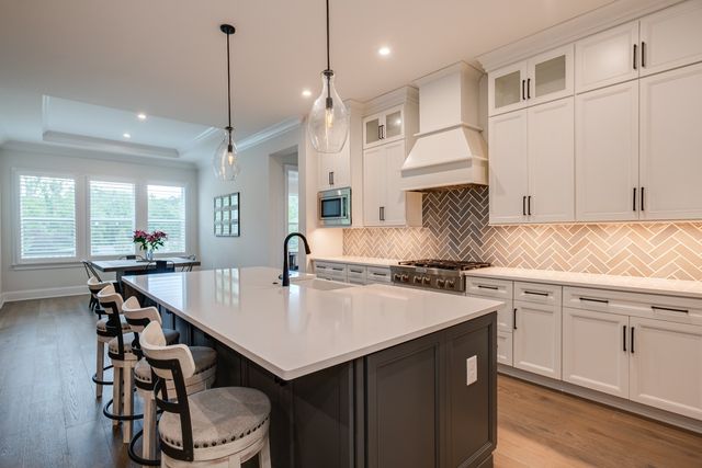 1920 Campfire Ct, Brentwood, TN 37027