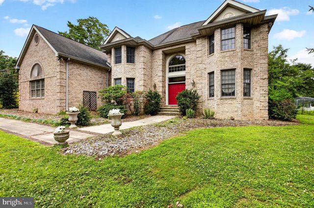 15 SCENIC DR, Ewing, NJ 08628